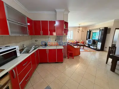Apartament 2+1 me qera në Tresh, Tiranë, 110 m². Foto 2 nga 10