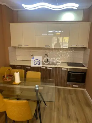 Apartament 2+1 me qera në Kopshtit Zologjik, Tiranë, 87 m². Foto 2 nga 7