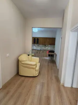 Villa 2+1 in affitto a Rruga Vellazerimi, Durazzo, 100 m². Foto 1 di 12