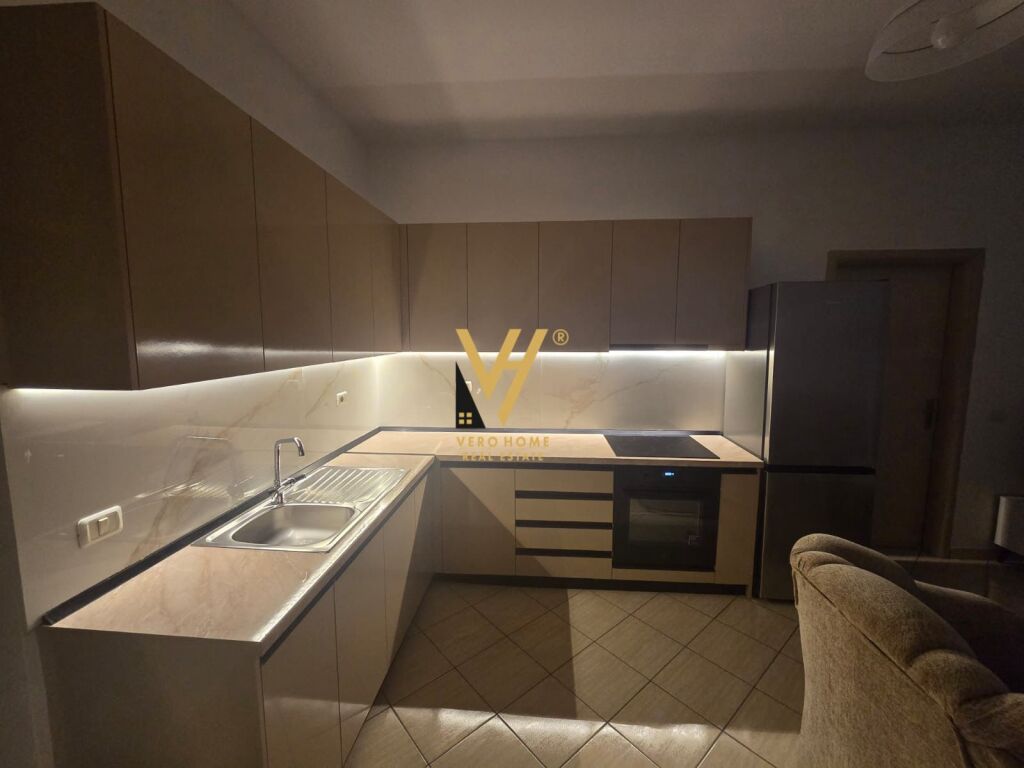 Apartament 1+1 me qera në Kodra e Diellit, Tiranë, 75 m². Foto 3 nga 3