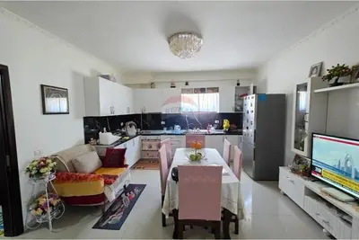 Apartament 1+1 në shitje në Rruga e re, Vlorë, 81 m². Foto 6 nga 11
