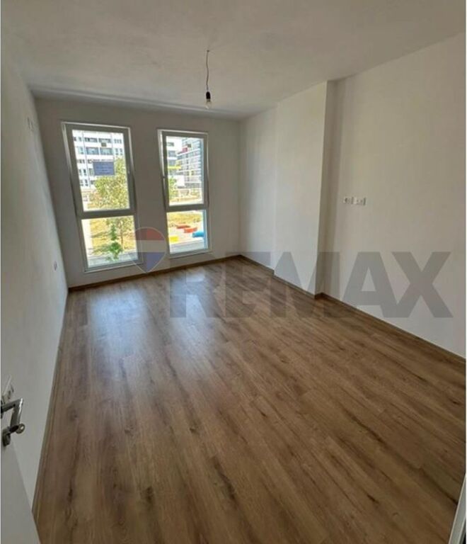 Apartment for rent in Univers City, Tirana, 100 m². Photo 2 of 3