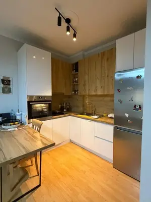 Appartamento 3+1 in affitto a 21 Dhjetori, Tirana, 100 m². Foto 1 di 12
