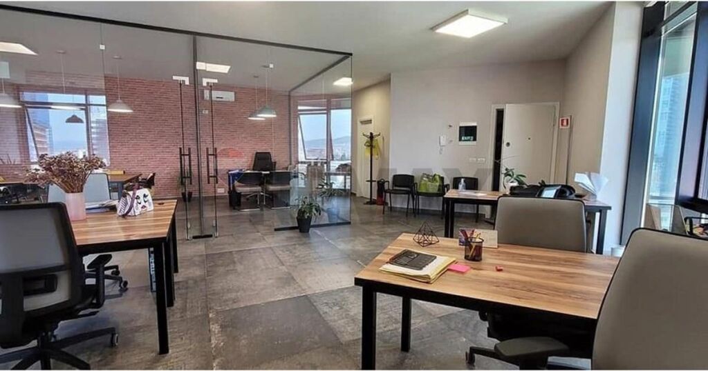 Office for sale in 9 Katëshet, Tirana, 100 m². Photo 3 of 3