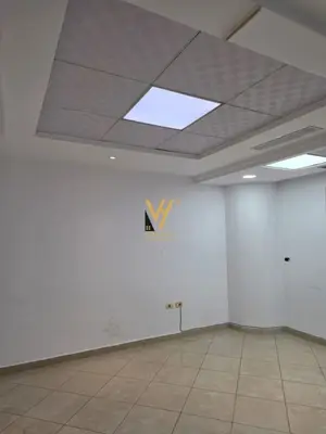 Ufficio in affitto a Kullat Binjake, Tirana, 95 m². Foto 4 di 7
