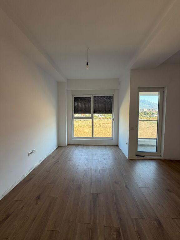 Appartamento 1+1 in vendita a Gjimnazi "Andon Zako Çajupi", Tirana, 61 m²