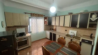 Shtëpi private 2+1 me qera në Vilat Gjermane, Tiranë, 100 m². Foto 2 nga 6
