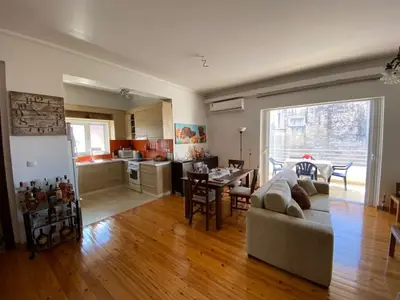 Apartament 2+1 me qera në Kodra e Priftit, Tiranë, 82 m². Foto 1 nga 8