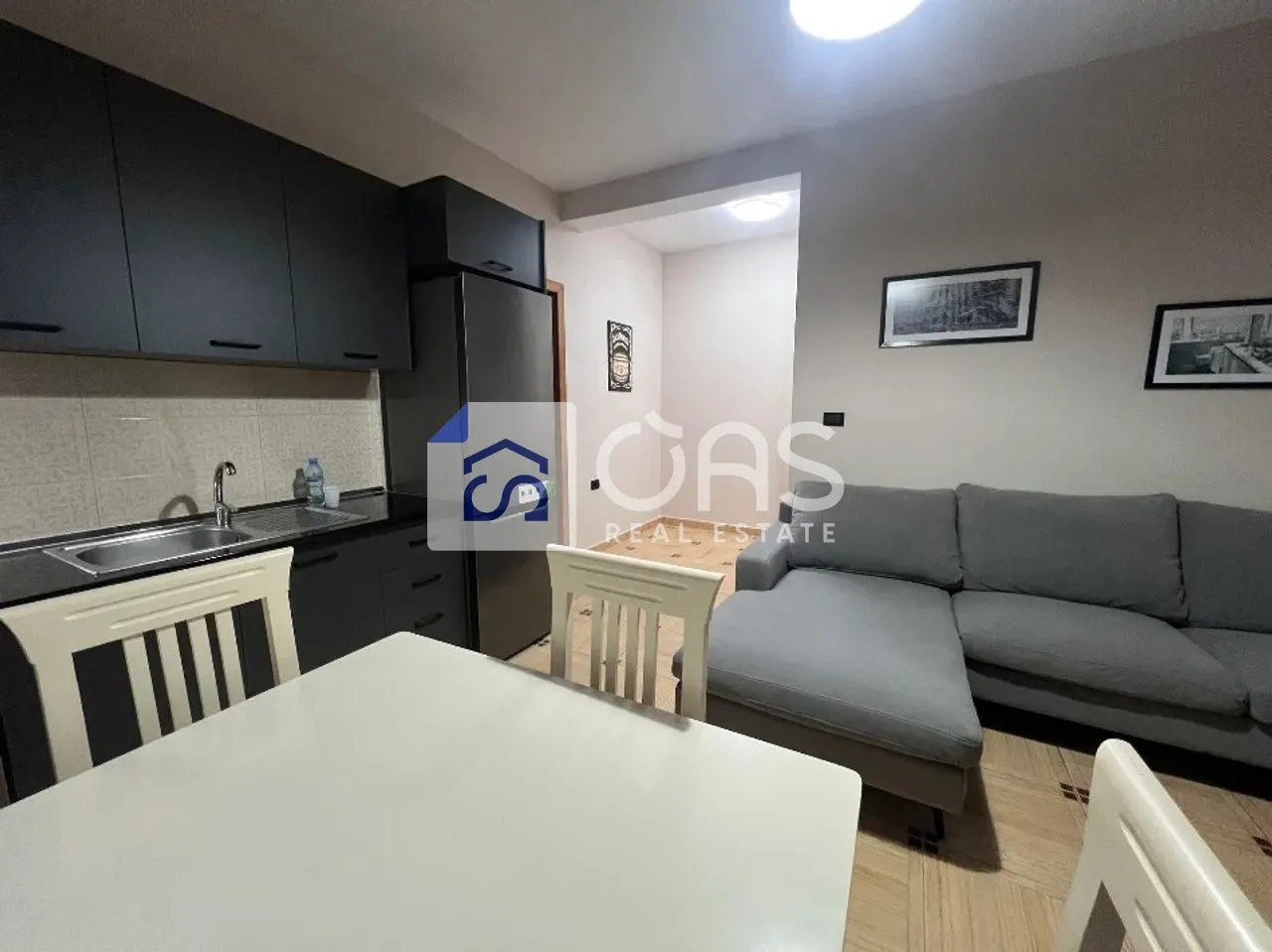 Apartament 1+1 me qera në Jordan Misja, Tiranë, 69 m². Foto 1 nga 3