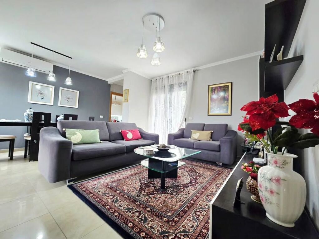 Appartamento 3+1 in vendita a Rruga e Kosovarëve, Tirana, 130 m². Foto 2 di 3