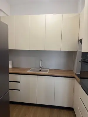 Appartamento 1+1 in affitto a Fresku, Tirana, 52 m². Foto 6 di 8