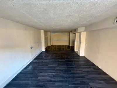 Ambient biznesi në shitje në Lagjia 9, Korçë, 100 m². Foto 3 nga 6