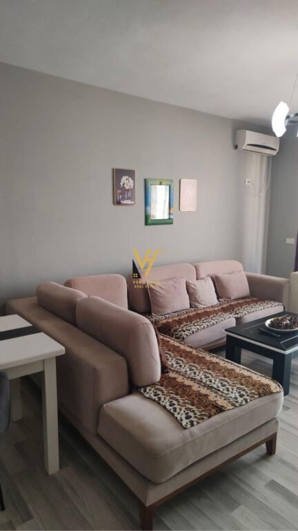 Appartamento 2+1 in affitto a Yzberisht, Tirana, 90 m². Foto 1 di 3
