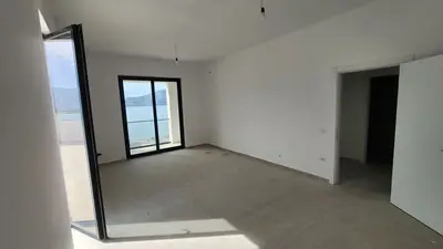 Apartment 1+1 for sale in Radhimë, Vlorë, 86 m². Photo 7 of 8