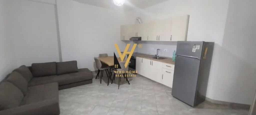 Apartament 1+1 me qera në Kopshti Botanik i Tiranës, Tiranë, 65 m². Foto 2 nga 3