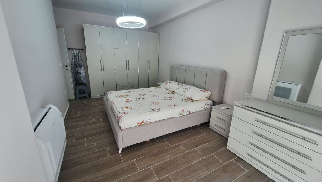Apartment 2+1 for rent in Rruga 5 Maji, Tirana, 76 m². Photo 2 of 3