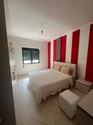 Apartament 2+1 në shitje në Rruga Maliq Collaku, Tiranë, 112 m². Foto 1 nga 9