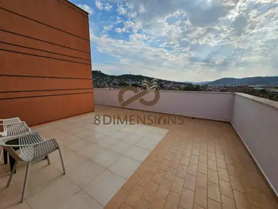 Appartamento 2+1 in vendita a Kombinat, Tirana, 160 m². Foto 5 di 7