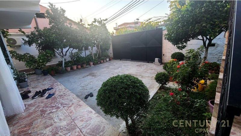 Vilë në shitje në Ish frigoriveri, Tiranë, 217 m². Foto 2 nga 8