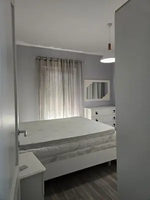 Apartament 3+1 me qera në Rruga e Bogdanëve, Tiranë, 100 m². Foto 6 nga 12