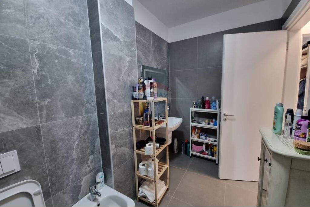 Apartment for sale in Univers City, Tirana, 86 m². Photo 3 of 3