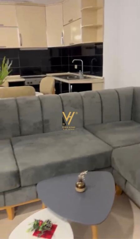 Apartament 2+1 me qera në Casa Italia, Tiranë, 90 m². Foto 1 nga 3