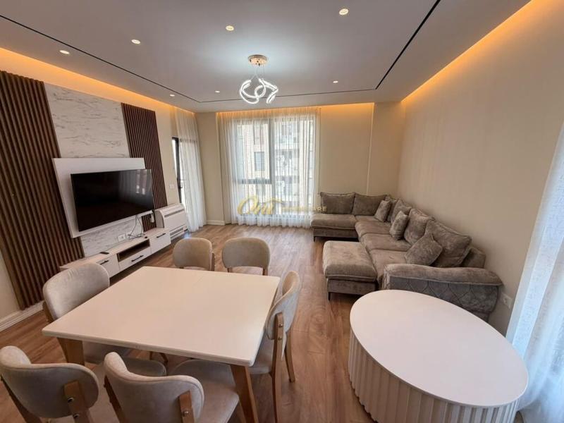 Apartament 3+1 me qera në Porcelani, Tiranë, 140 m²