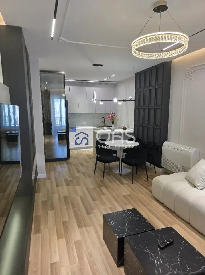 Apartament 2+1 me qera në Astir, Tiranë, 117 m². Foto 1 nga 7