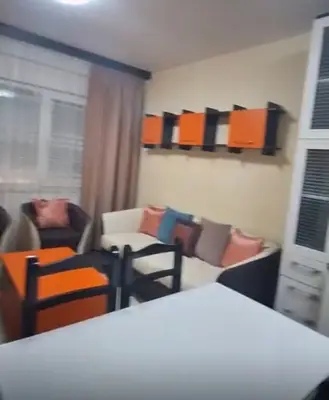 Apartament 1+1 me qera në Petro Nini Luarasi, Tiranë, 60 m². Foto 1 nga 5