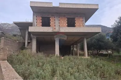 Vilë në shitje në Tragjas, Vlorë, 228 m². Foto 2 nga 10
