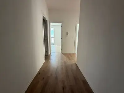 Apartament 2+1 në shitje në Sauk i Vjetër, Tiranë, 85 m². Foto 7 nga 8