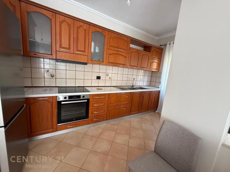 Appartamento 2+1 in affitto a Kristal Center, Tirana, 110 m²