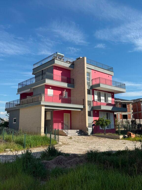 Villa for rent in Mjull Bathore, Tirana, 424 m²