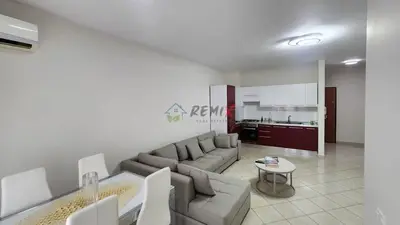 Apartament 2+1 me qera në Rruga Mujo Ulqinaku, Durrës, 110 m². Foto 1 nga 12