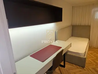 Apartament 2+1 me qera në Tregu Elektrik, Tiranë, 70 m². Foto 6 nga 9