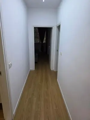 Appartamento 2+1 in affitto a Rruga Kongresi i Manastirit, Tirana, 100 m². Foto 5 di 6