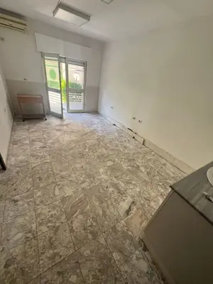 Ufficio in affitto a Myslym Shyri, Tirana, 40 m². Foto 2 di 4