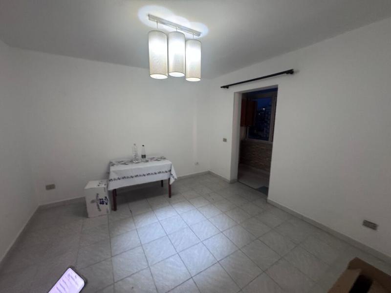 Ufficio in affitto a Rruga Myslym Shyri, Tirana, 80 m²