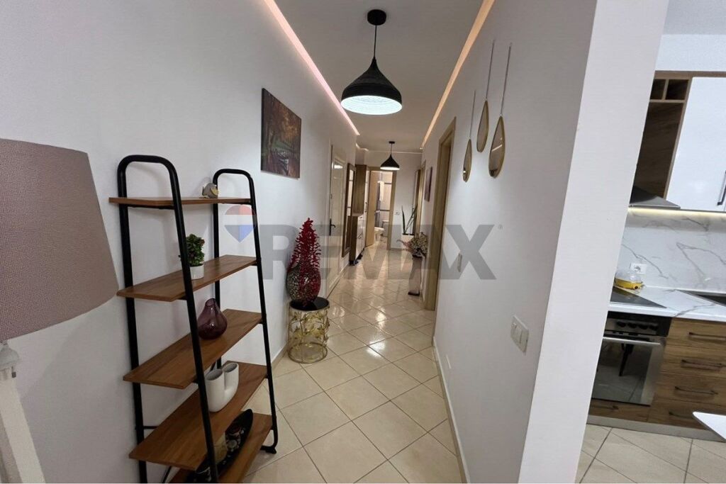 Appartamento in vendita a Yzberisht, Tirana, 97 m². Foto 3 di 3