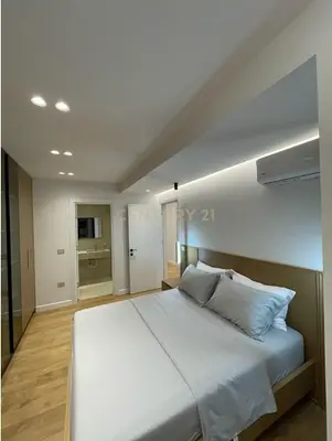 Apartament 3+1 me qera në Kodra e Diellit, Tiranë, 106 m². Foto 7 nga 12
