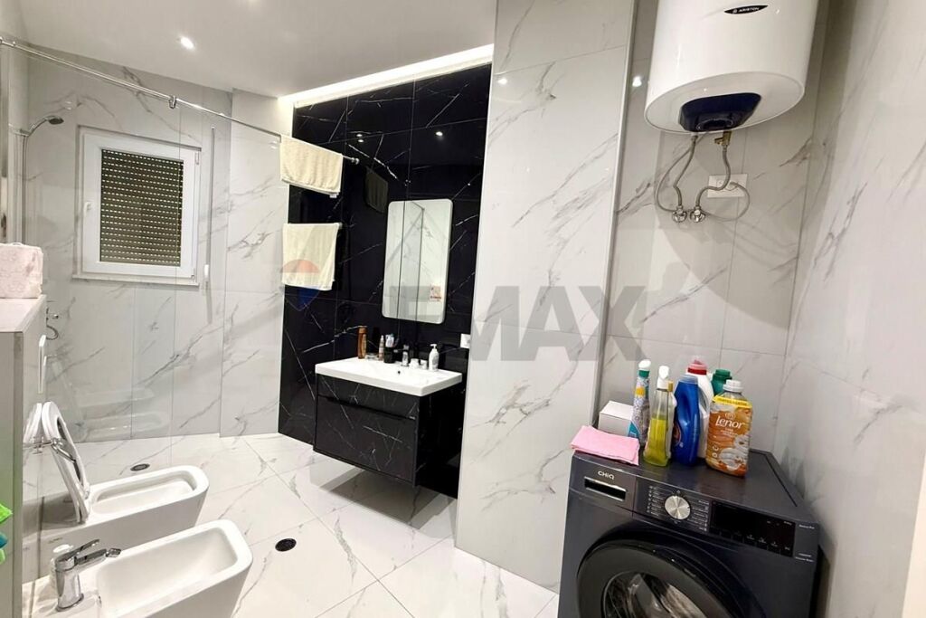 Appartamento in vendita a Kopshti Botanik Zoologjik, Tirana, 134 m². Foto 3 di 3