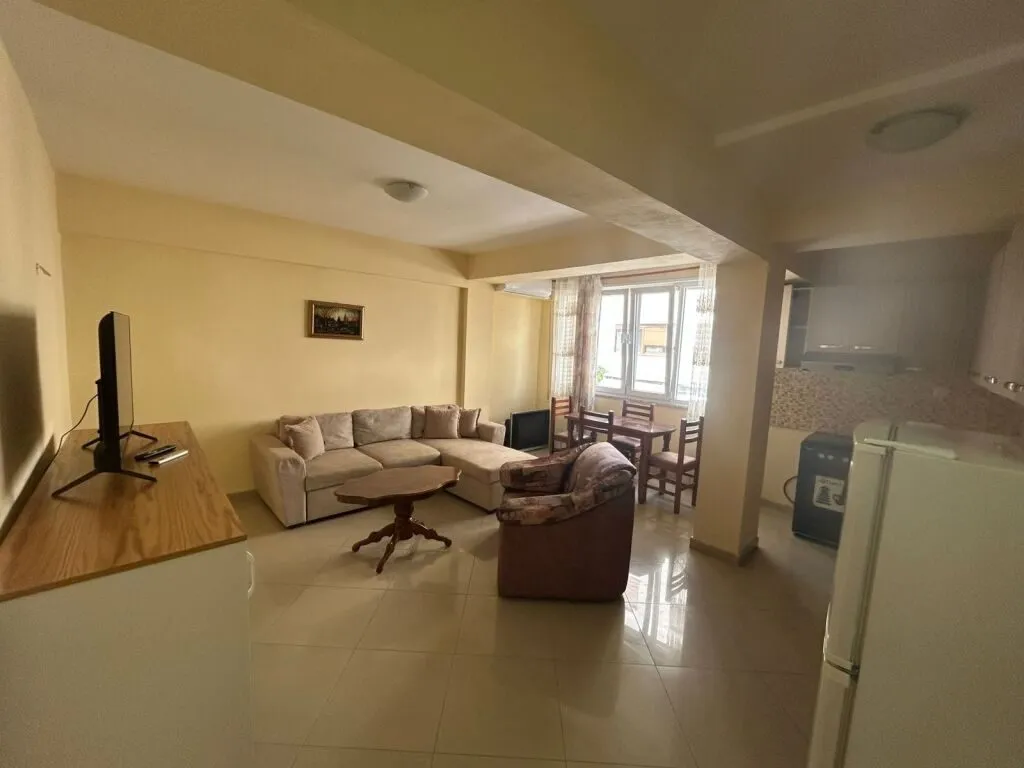Apartament 1+1 nĂ« shitje nĂ« Pallati i Sportit Ramazan Njala, DurrĂ«s, 58 mÂČ. Foto 1 nga 4