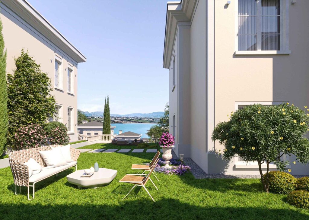 Villa for sale in Farkë, Tirana, 378 m²