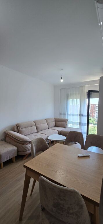 Apartment 2+1 for rent in Don Bosko, Tirana, 95 m². Photo 2 of 3