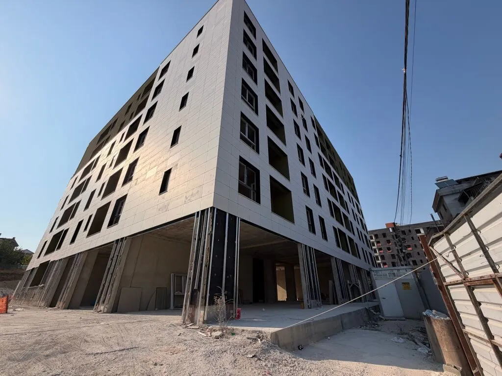 Apartament 2+1 në shitje në Paskuqan, Kamëz, 100 m². Foto 1 nga 2