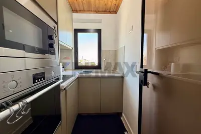 Apartament 3+1 me qera në Liceu Artistik Jordan Misja, Tiranë, 150 m². Foto 6 nga 8