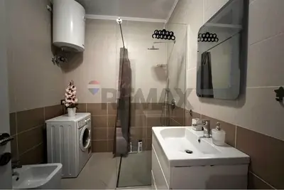 Apartament 1+1 me qera në Rruga Mine Peza, Tiranë, 60 m². Foto 5 nga 5