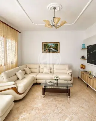 Villa for sale in Arapaj, Durrës, 405 m². Photo 2 of 12