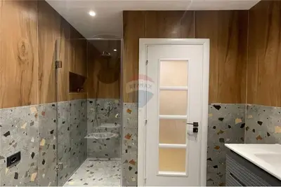 Apartament 1+1 me qera në Rruga Dush Strati, Vlorë, 75 m². Foto 7 nga 8