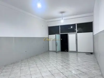 Negozio in vendita a Fieri, Fier, 70 m². Foto 3 di 3